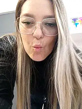 Danitentacion  live sex cam