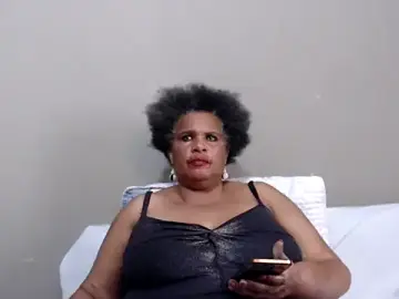 GrandBustyMelon  live sex cam