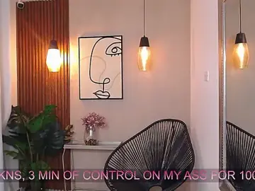 Lia_Mar_  live sex cam