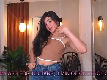 Lia_Mar_  live sex cam