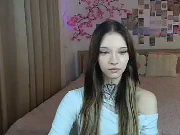 Evaasilence  live sex cam