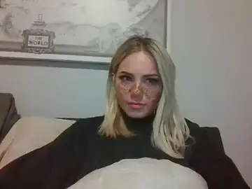 Britneycherry  live sex cam