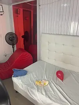 ManuelaVeeleez  live sex cam