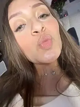 Katlyn_martins  live sex cam