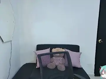 Moira_hart  live sex cam