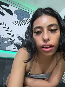 BabyyFlaquita  live sex cam