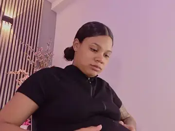 GysellHanson  live sex cam
