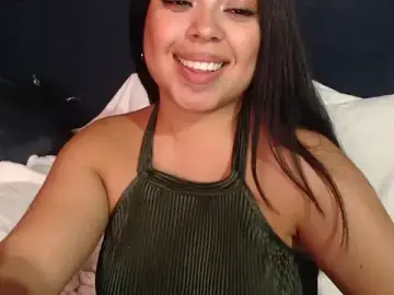 Kamillee  live sex cam