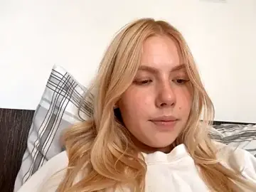 KerryKausch  live sex cam