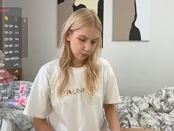 KerryKausch  live sex cam