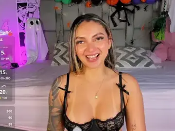 LucyRosse  live sex cam