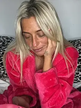 ScarlettGold_  live sex cam