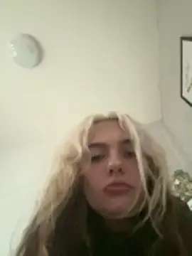 Naughtygirl6989  live sex cam