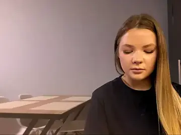 BrigitteDowers  live sex cam