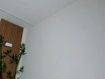FreckleDoll  live sex cam