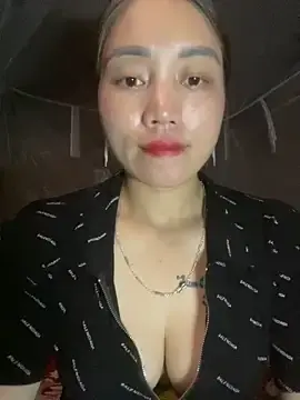 Chipp-bong  live sex cam
