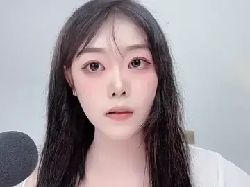 Smalldaiwang  live sex cam