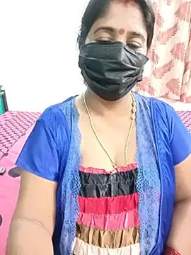 Tamil-aunt  live sex cam