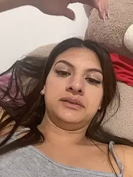 Abril_Squirt  live sex cam