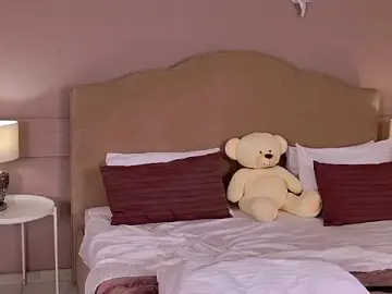 CharlotteAtwoood  live sex cam