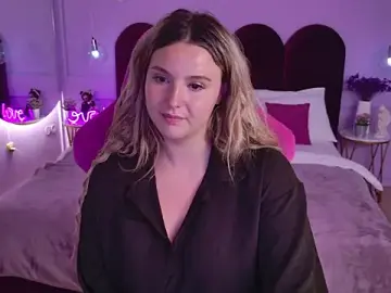 CharlotteAtwoood  live sex cam