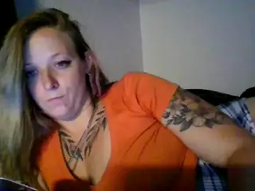 Gypsymomma17  live sex cam