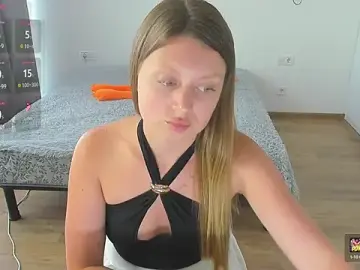 Kitkatvel  live sex cam