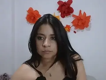 ValerieLove_  live sex cam