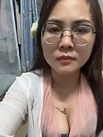 Lisa588  live sex cam