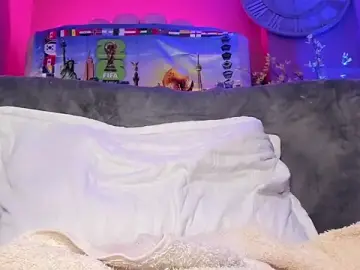 Inndrahot  live sex cam