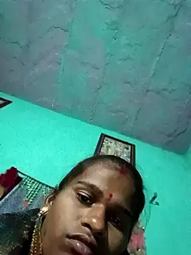 Kinjal_35  live sex cam