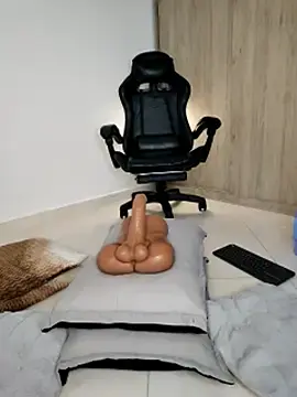 Lia_Hurley  live sex cam