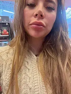 Lorainneqm_  live sex cam