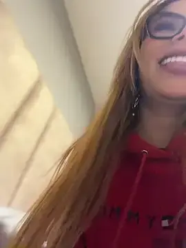 Lorainneqm_  live sex cam
