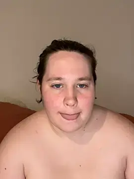 Miss_pow_bi_93  live sex cam