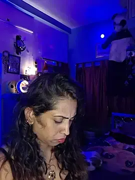 Poisonou5  live sex cam