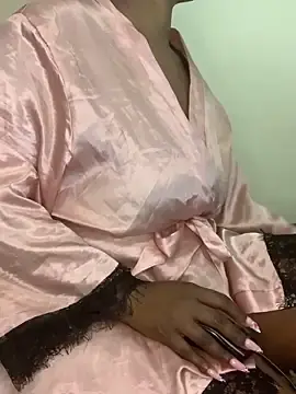 QueenEmpress_X02  live sex cam