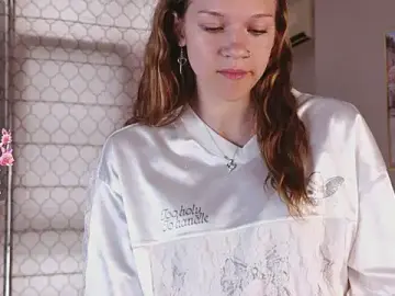 VelvetRisque  live sex cam
