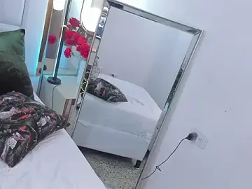 Estrellavega  live sex cam