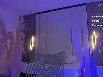 Riley_sierra  live sex cam