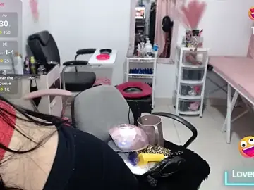 Titsbiglovers  live sex cam