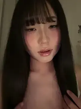 77momomo  live sex cam