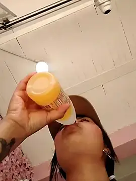 SaraSmith-  live sex cam