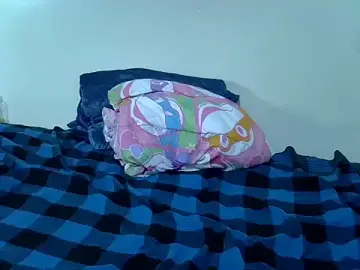 Creamy_val  live sex cam