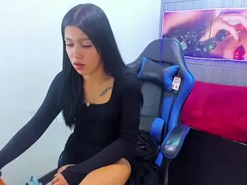 Emily_rosse04  live sex cam