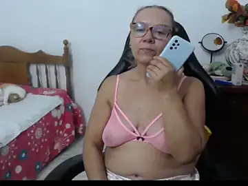 Yeslluisa  live sex cam