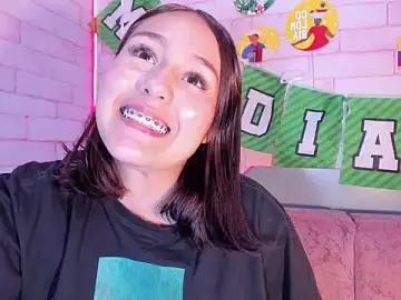 AmelieCooper  live sex cam