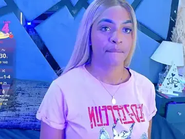 JanneCooper  live sex cam