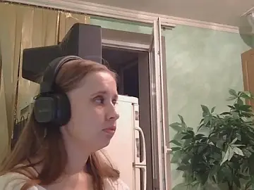 PhoebeGiannetti  live sex cam