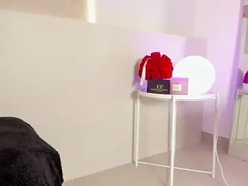 Roxannegomez  live sex cam